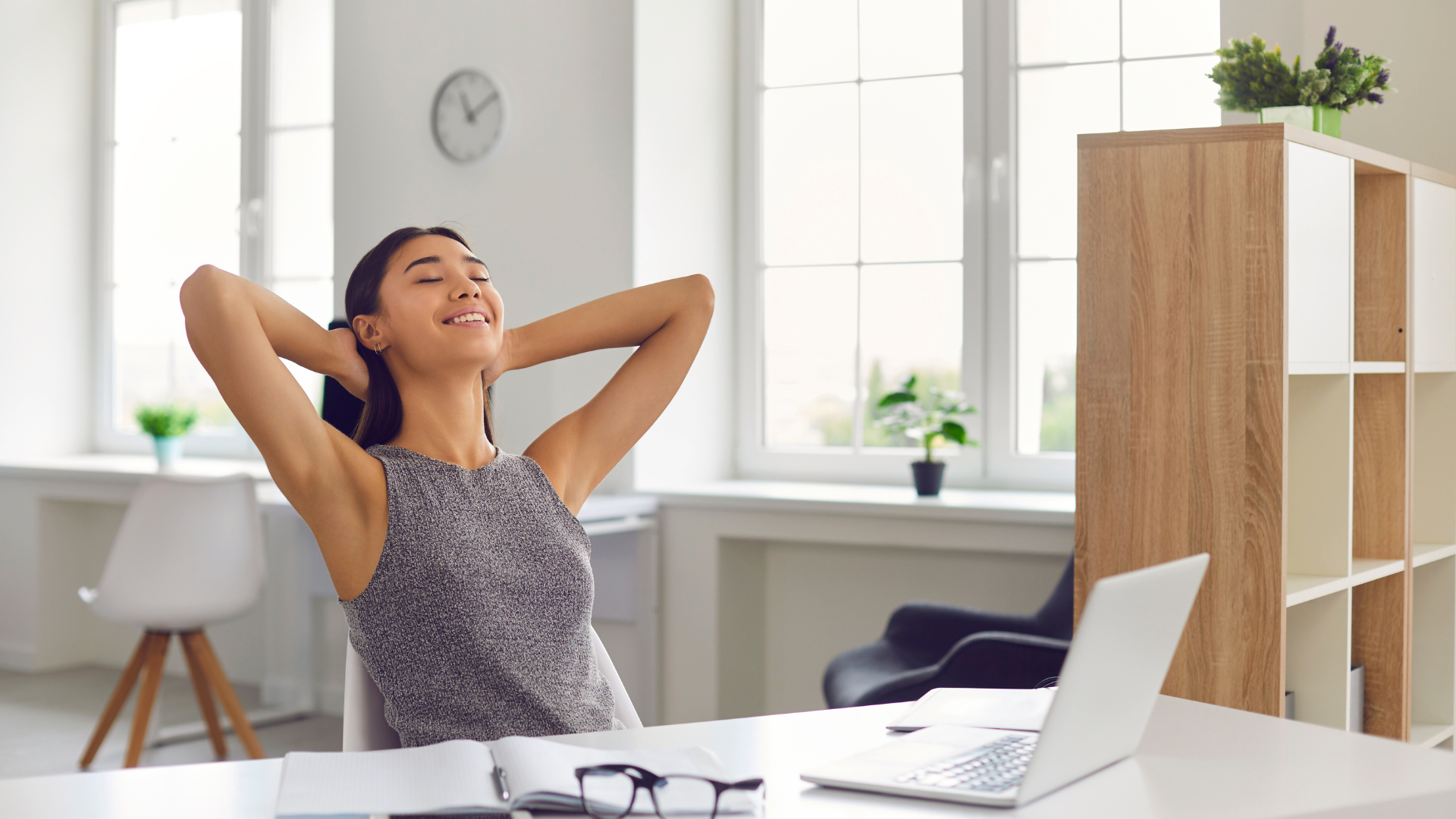 How to Unplug After Work and Recharge: Effective Strategies for Maintaining Work-Life Balance
